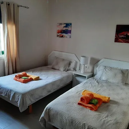 Casa Anna. Pool And Next To The بيت للعطل