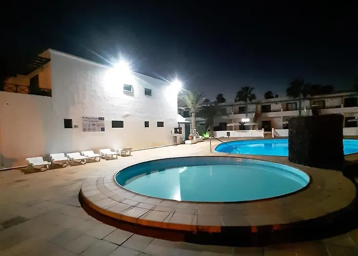 Casa Anna. Pool And Next To The بيت للعطل بويرتو ذيل كارمين