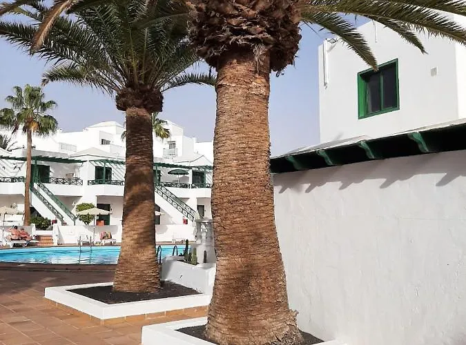 Casa Anna. Pool And Next To The بيت للعطل *
