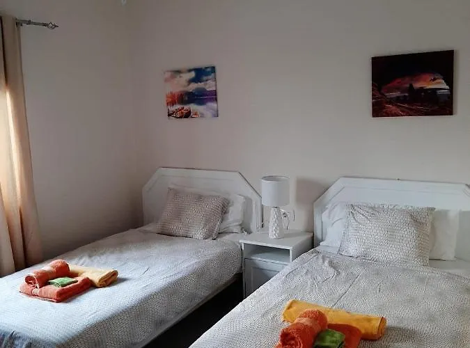 Casa Anna. Pool And Next To The Сasa de vacaciones