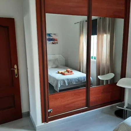 Casa Anna. Pool And Next To The Puerto del Carmen (Lanzarote)